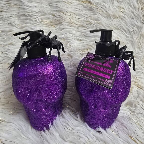 New Halloween Boo Berry Skull Spider Scented Hand Soap Bundle of two x 15,8fl oz - Picture 1 of 6